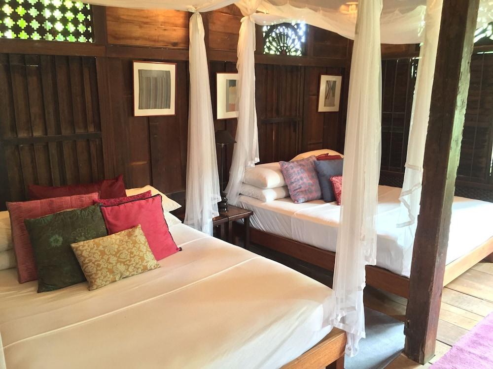 Bon Ton Antique Wooden Villas Pantai Cenang  Zewnętrze zdjęcie