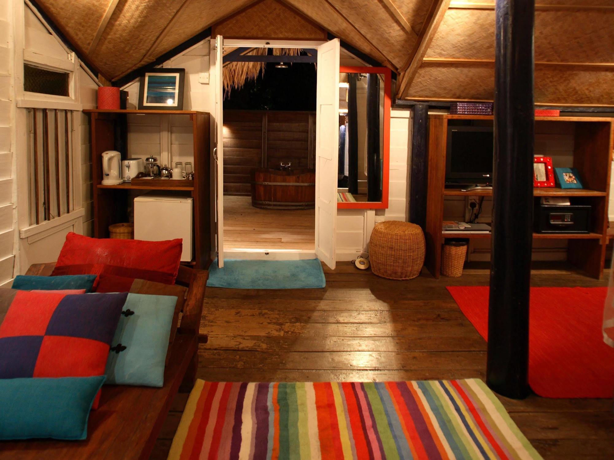 Bon Ton Antique Wooden Villas Pantai Cenang  Zewnętrze zdjęcie