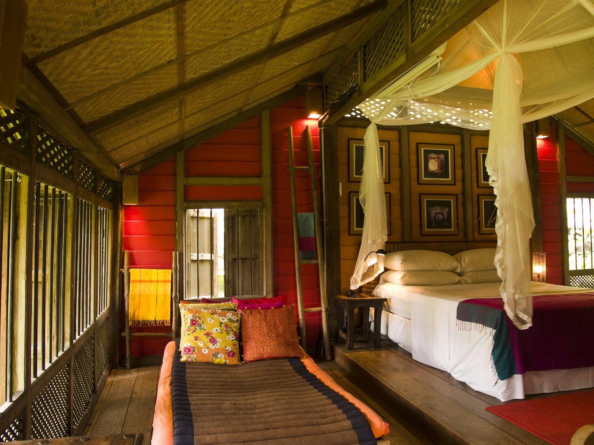 Bon Ton Antique Wooden Villas Pantai Cenang  Zewnętrze zdjęcie