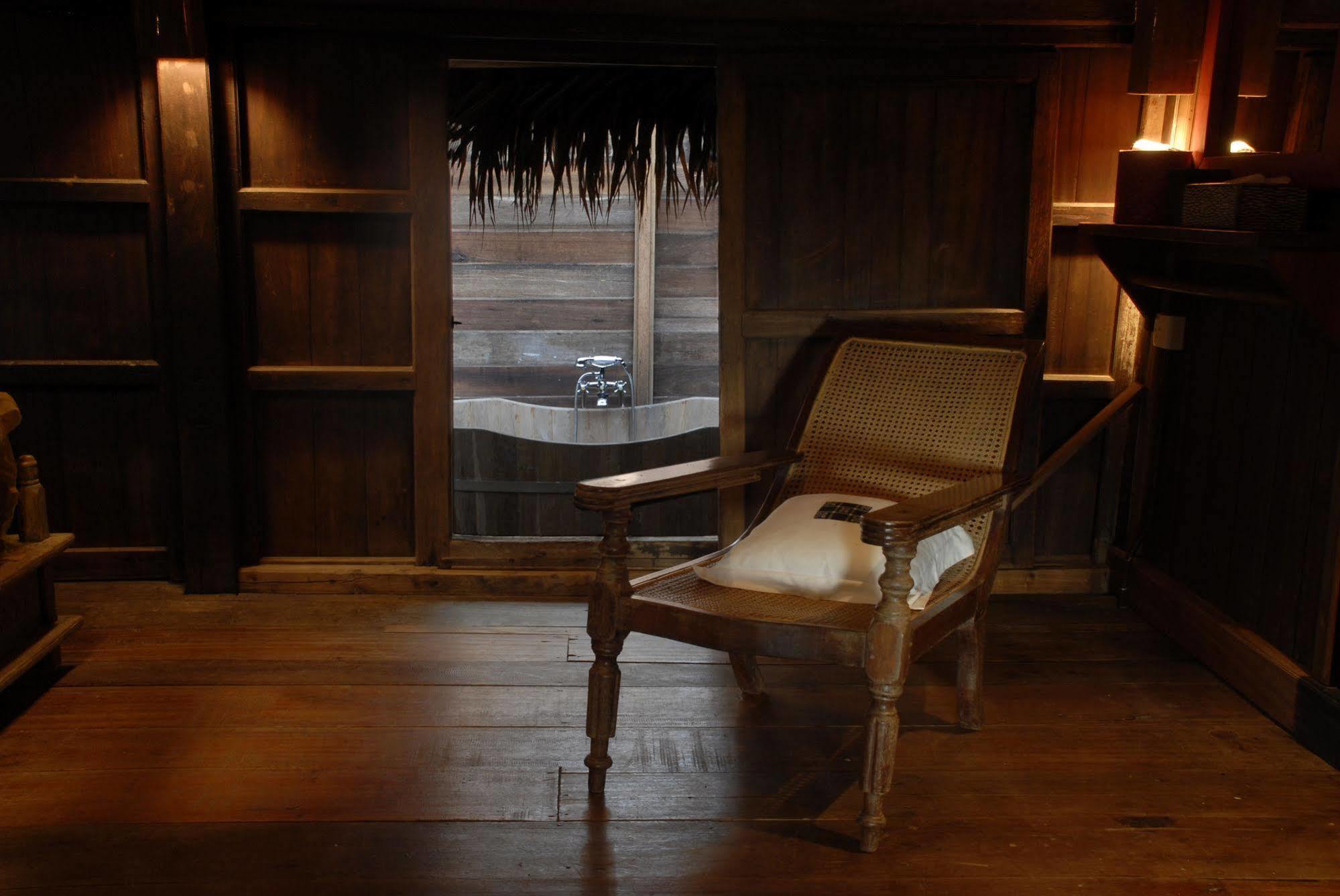 Bon Ton Antique Wooden Villas Pantai Cenang  Zewnętrze zdjęcie