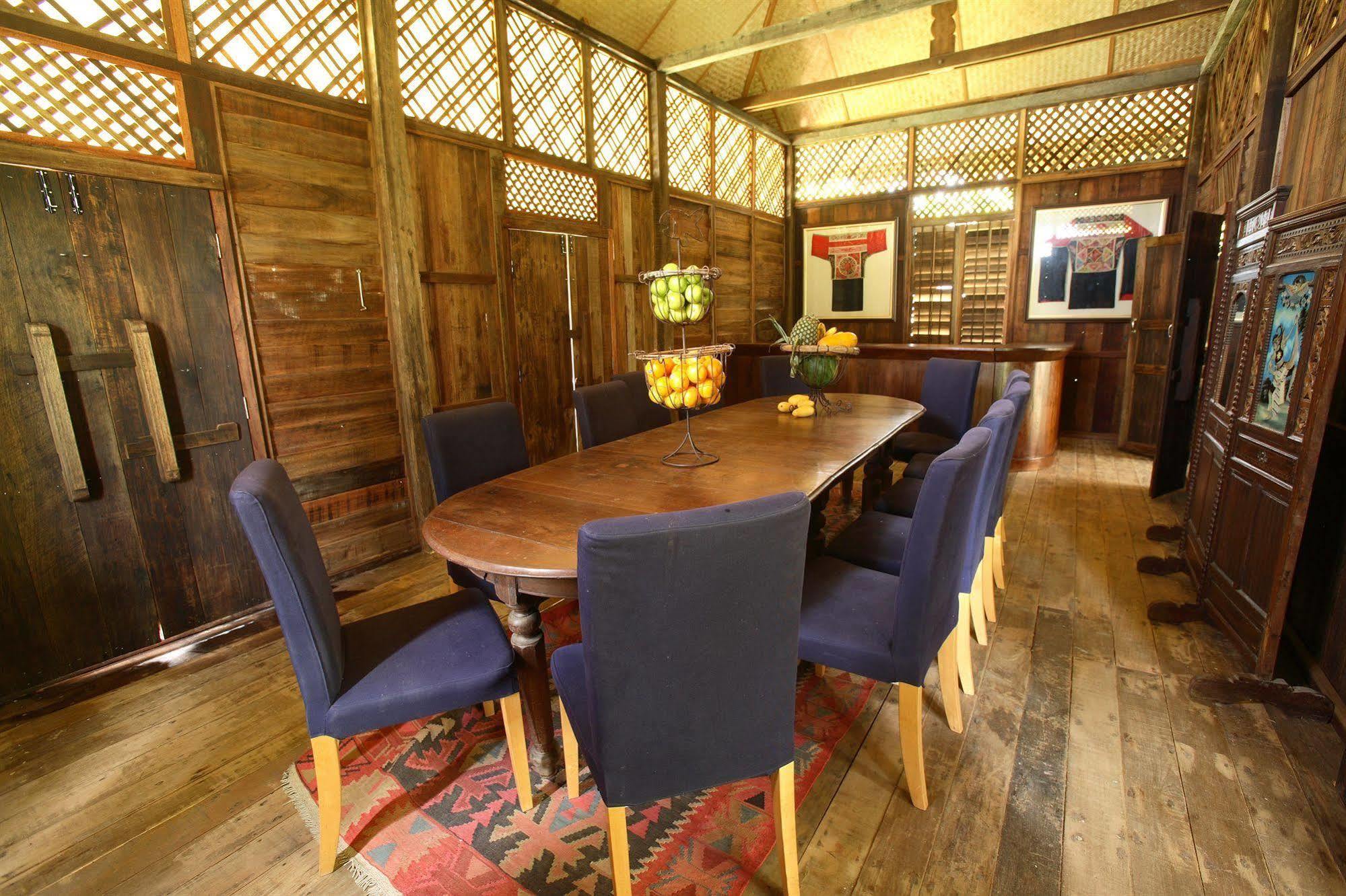 Bon Ton Antique Wooden Villas Pantai Cenang  Zewnętrze zdjęcie